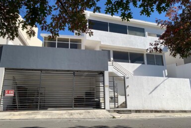 Casa Venta Sierra Alta 6o Sector NewHome